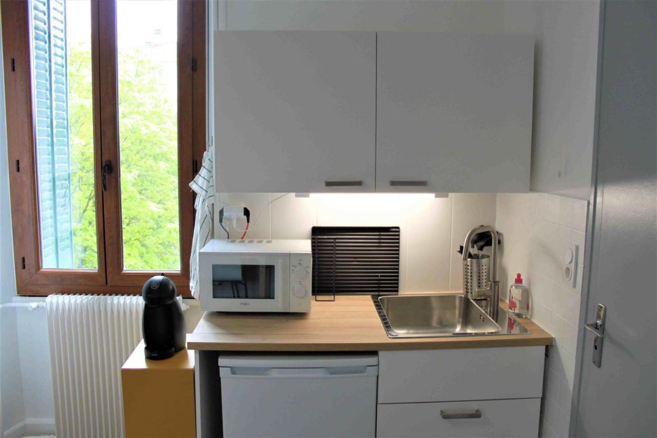 Trés beau studio centre ville, au calme Annecy Extérieur photo